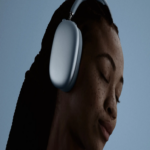 Apple presenta los AirPods Max 2 con audio superior, cancelación de ruido más avanzada y funciones inteligentes innovadoras. Apple presenta los AirPods Max 2 con audio superior, cancelación de ruido más avanzada y funciones inteligentes innovadoras.