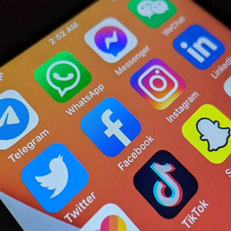 En Brasil, un proyecto desarrolla un testamento simplificado y gratuito para bienes digitales, tales como cuentas en redes sociales.