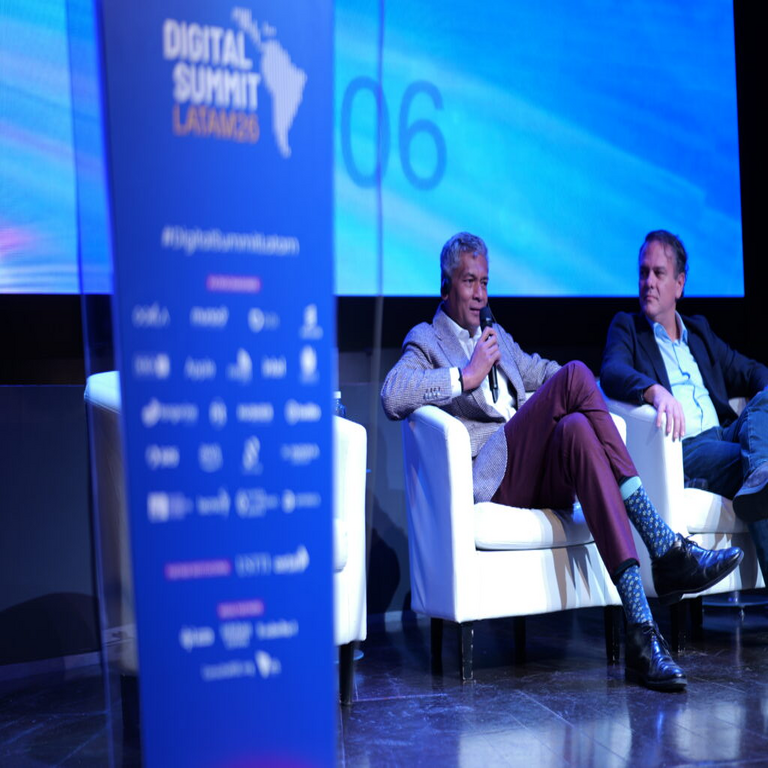 La conectividad continuará siendo el núcleo del sector de telecomunicaciones, pero ya no resulta suficiente por sí sola: Balan Nair, director ejecutivo de Liberty Latin America.