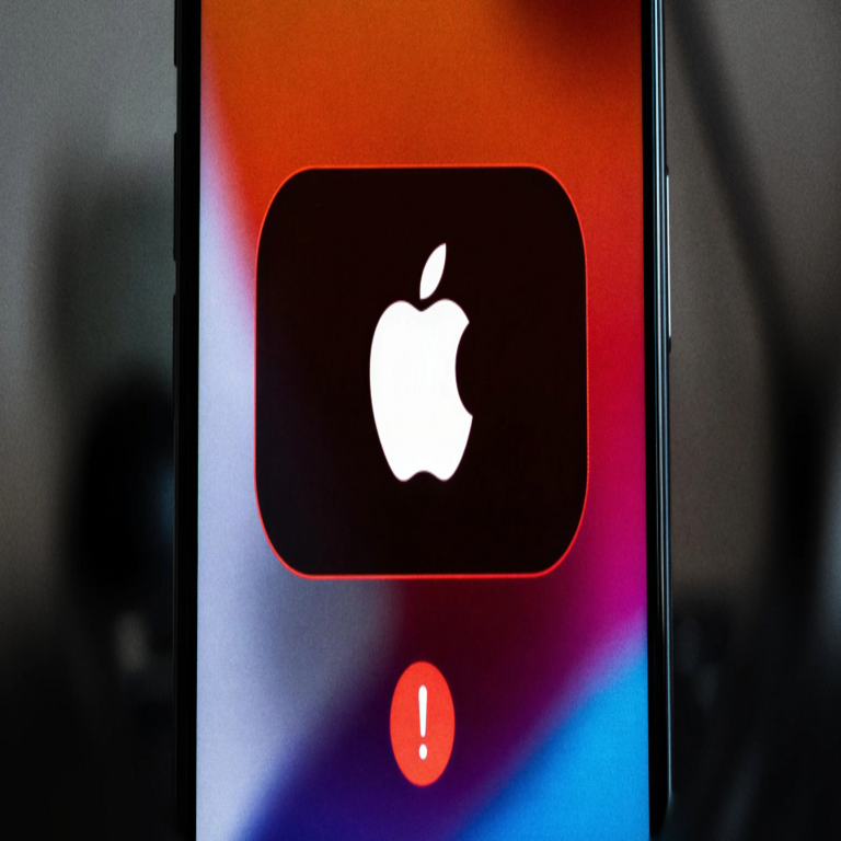 Apple advierte que iPhones antiguos son vulnerables a ataques del kit de exploits Coruna y DarkSword.