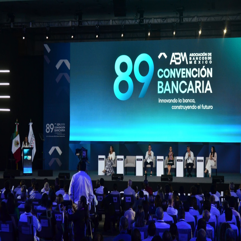 Mara Lezama anuncia la creación de un nuevo Distrito Financiero y Tecnológico en Cancún.