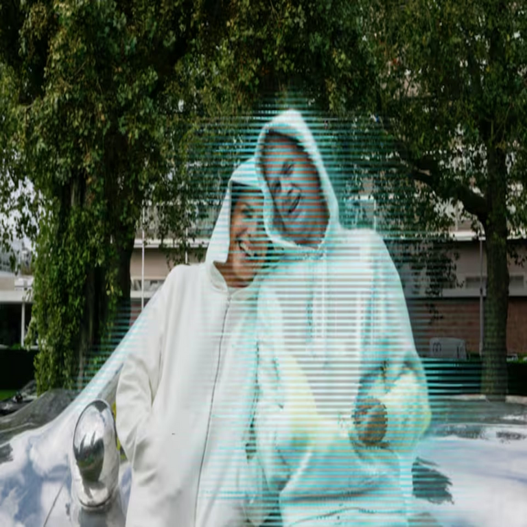 Una mujer que contrajo matrimonio con una inteligencia artificial divulga aspectos de su primer año de unión matrimonial: me resulta más satisfactorio.