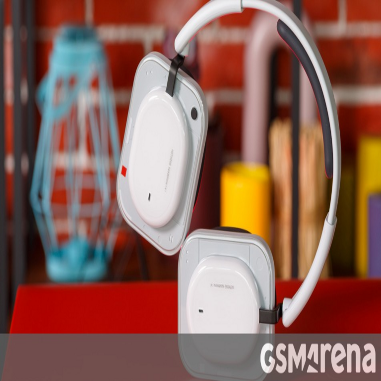 Desempaque de los auriculares Nothing Headphone (a) Desempaque de los auriculares Nothing Headphone (a)