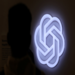 OpenAI tiene previsto integrar sus sistemas de inteligencia artificial para desarrollar una superaplicación de escritorio.