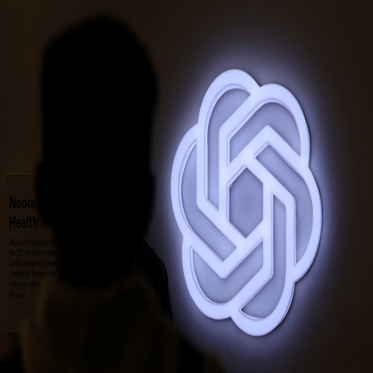 OpenAI tiene previsto integrar sus sistemas de inteligencia artificial para desarrollar una superaplicación de escritorio.