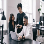 Los agentes de inteligencia artificial de AWS Partner Central brindan nuevas funcionalidades a sus socios. Los agentes de inteligencia artificial de AWS Partner Central brindan nuevas funcionalidades a sus socios.