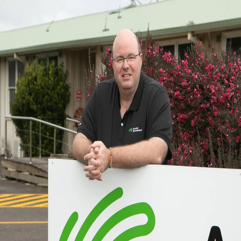 Phillip Britt abandona el consejo de administración de Aussie Broadband.