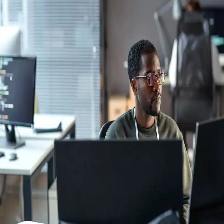 HPE fortalece la resiliencia corporativa mediante sus nuevos firewalls de la serie SRX400 de Juniper Networking.