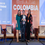 El avance en infraestructuras de fibra y redes fomenta la transformación digital en Colombia, según resalta la OCDE.