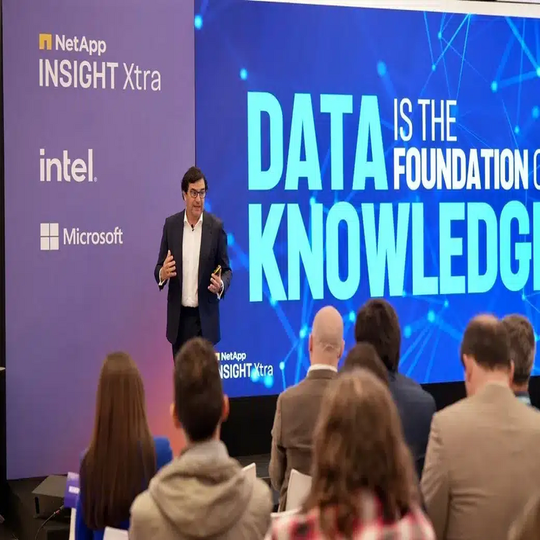 César Cernuda, presidente de NetApp, afirma que el valor de los datos reside ahora en su preparación adecuada y no en la cantidad acumulada. César Cernuda, presidente de NetApp, afirma que el valor de los datos reside ahora en su preparación adecuada y no en la cantidad acumulada.