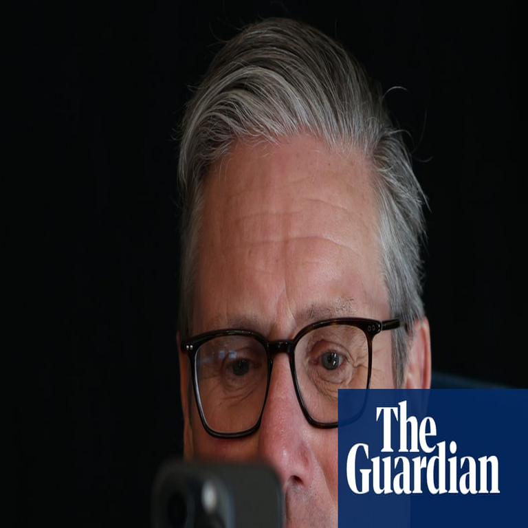Keir Starmer declara que el Reino Unido deberá actuar para limitar las características adictivas de las redes sociales.