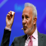 Peter Schiff pone en duda las hipotecas emergentes respaldadas por Bitcoin y USDC, al considerar que elevan significativamente el riesgo. Peter Schiff pone en duda las hipotecas emergentes respaldadas por Bitcoin y USDC, al considerar que elevan significativamente el riesgo.