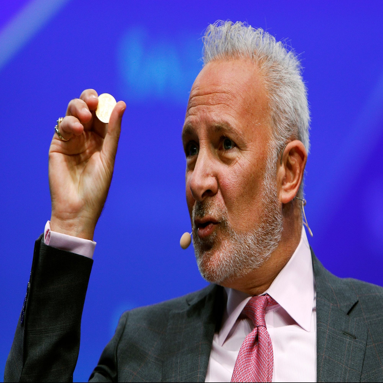 Peter Schiff pone en duda las hipotecas emergentes respaldadas por Bitcoin y USDC, al considerar que elevan significativamente el riesgo. Peter Schiff pone en duda las hipotecas emergentes respaldadas por Bitcoin y USDC, al considerar que elevan significativamente el riesgo.