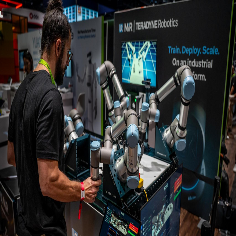 Entrenamiento de robots que perciben, razonan y aprenden de forma similar a los humanos: así se capacitan para percibir y sentir durante su operación laboral.